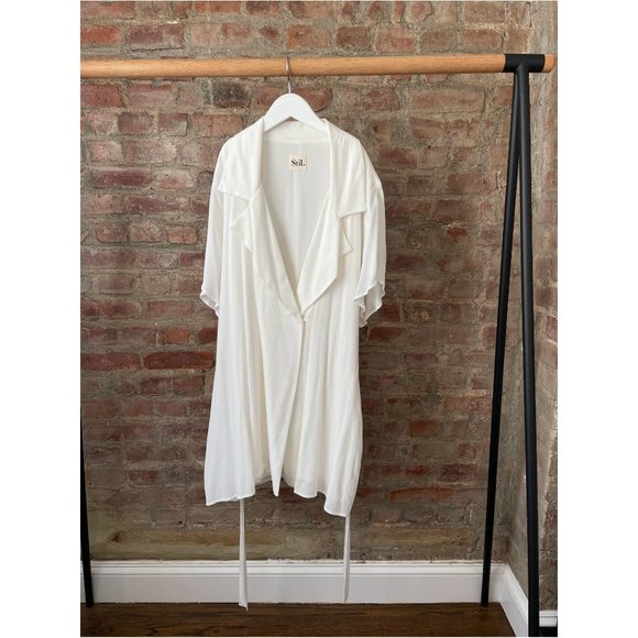 Stil. Pfeiffer Mini Dress in White - Picture 3 of 6